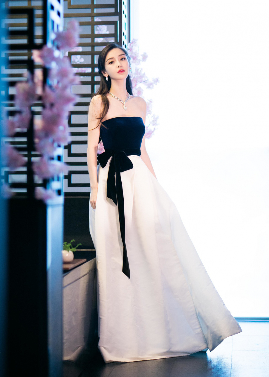 monique-lhuillier-15745806439802146199985-1596728925353542980473-1596769199007-1596769199228874021334