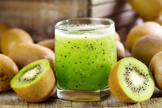 Nước ép kiwi phòng ngừa bệnh Covid -19