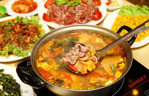 cach-nau-lau-rieu-cua-bap-bo-01