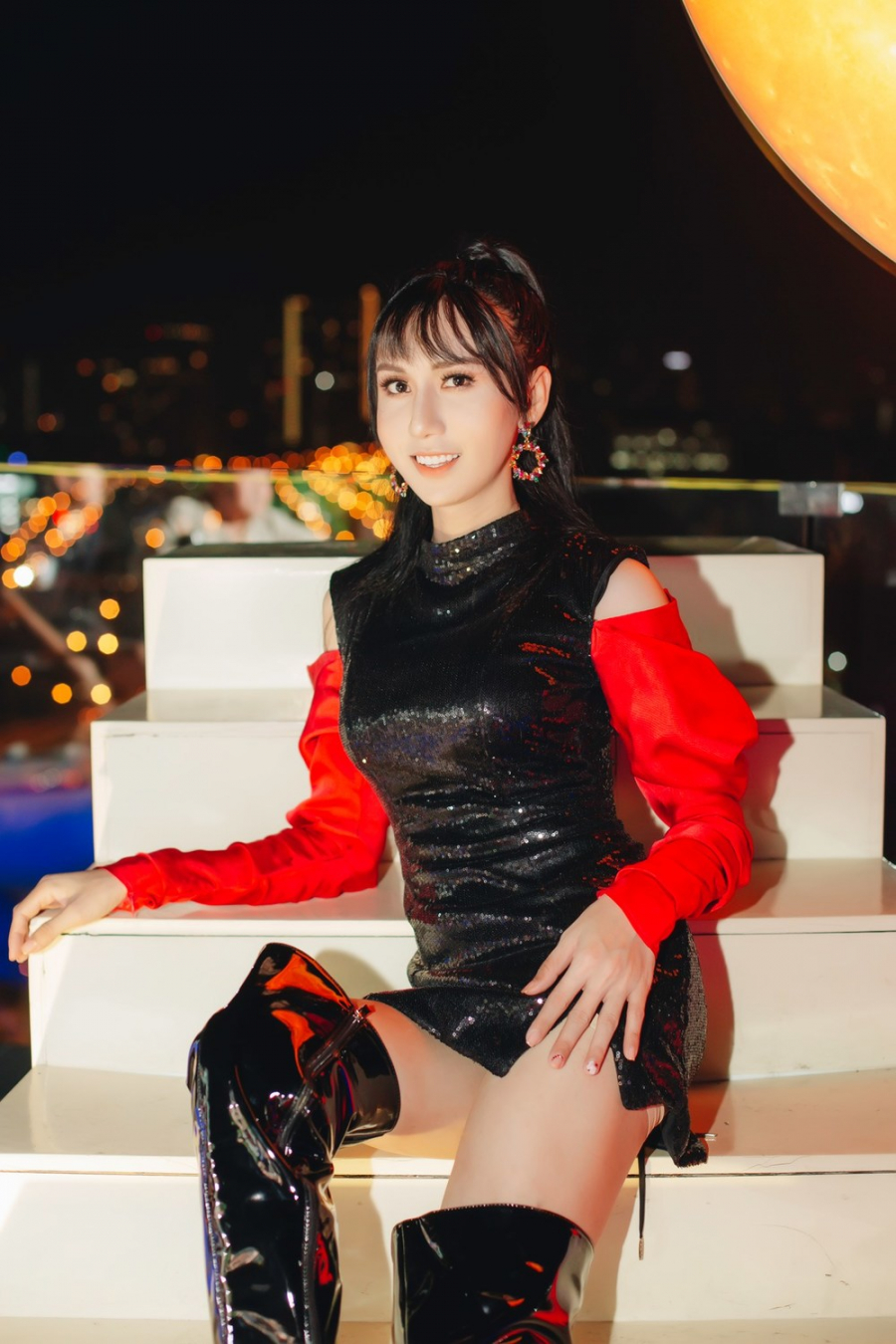 me-lynk-lee-lan-dau-cung-con-gai-quay-vlog-ung-ho-viec-chuyen-gioi-8e7be808