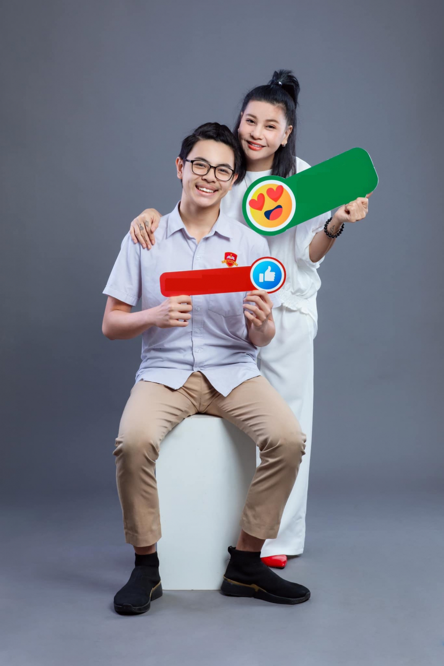 sao-viet-24h-con-trai-nghe-si-cat-phuong-cao-lon-chung-chac-bat-ngo-117537822_2848143205290056_4867988627367235923_o-1597631585-68-width1366height2048