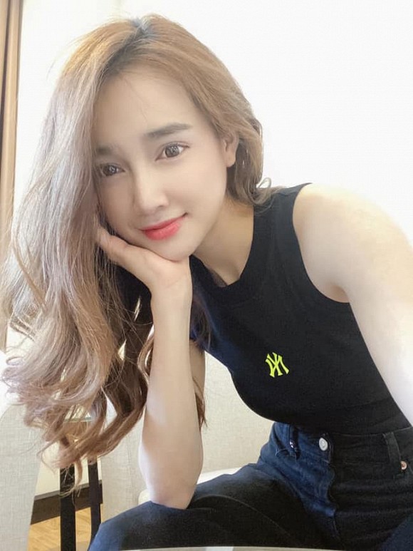 Dù 30 tuổi nhưng Nhã Phương vẫn đẹp rạng ngời