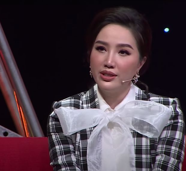 Nhưng ở góc cận thế này thì hiếm ai có thể đẹp tuyệt đối được. Một số fan vẫn dành lời khen cho cô nàng: 