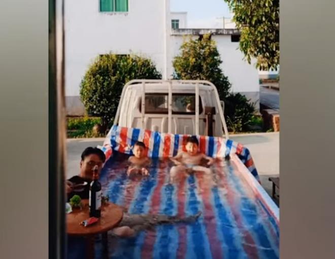 Cả một trời yêu thương trong sự sáng tạo này