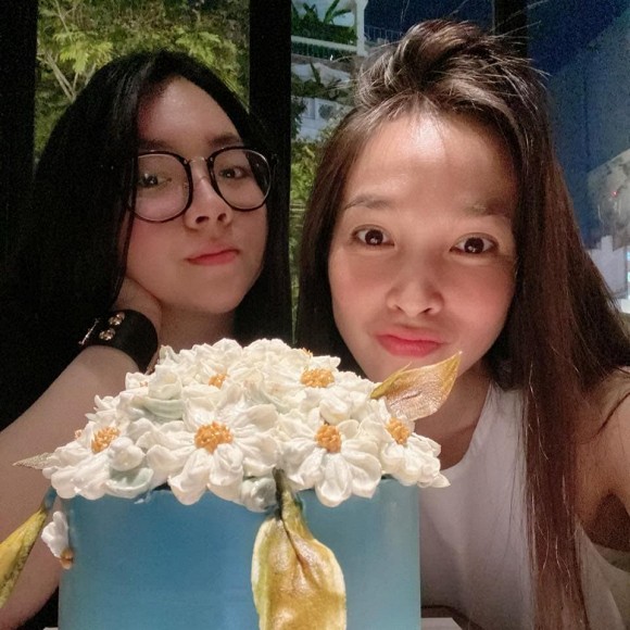 con-gai-ien-thuc-2-ngoisaovn-w960-h960