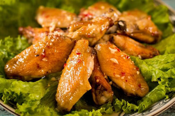 Cánh gà om nước dừa thơm ngon ai cũng mê