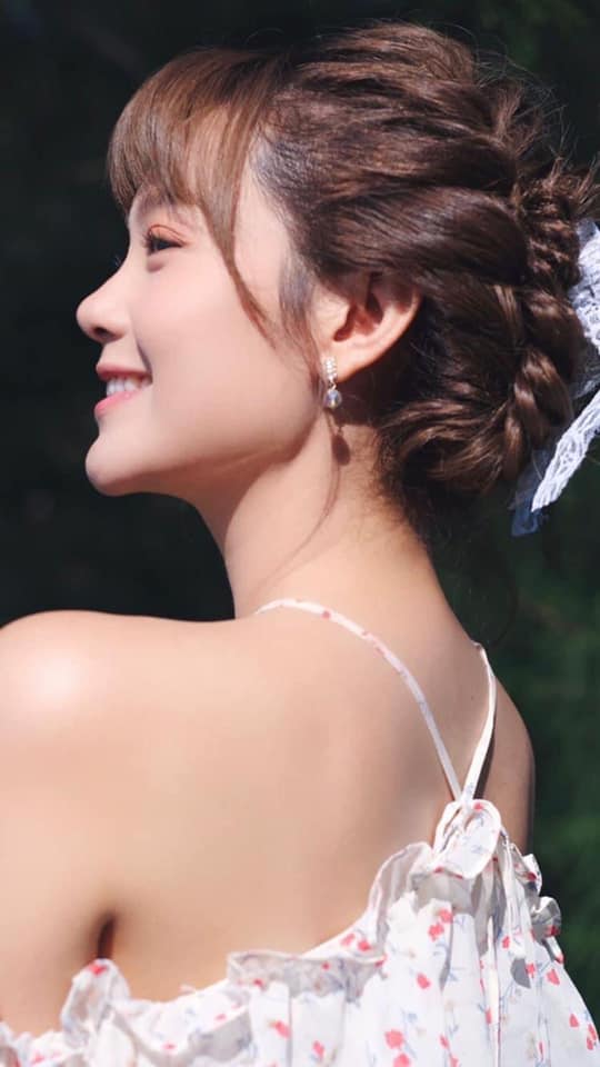 Góc nghiêng hoàn hảo của Minh Hằng