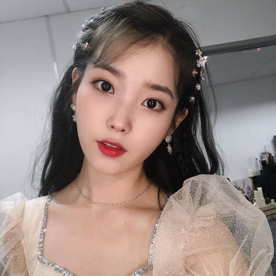 Ra mắt đã được 1 thập kỷ và nhan sắc của IU ngày càng lên hương và đã trở thành huyền thoại trong làng showbiz Hàn Quốc