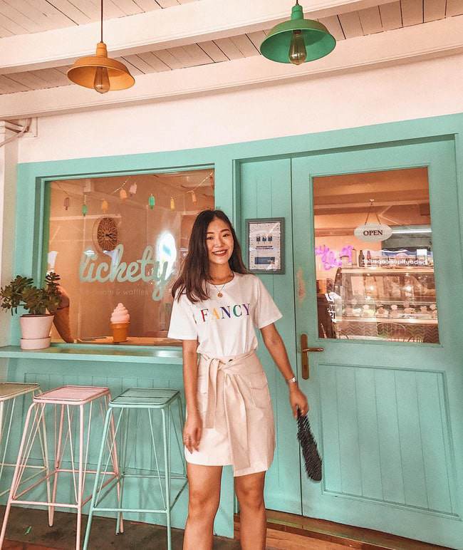 mung-sinh-nhat-tuoi-20-tieu-vy-mac-bo-canh-gian-don-den-do-bi-dan-a-hau-lan-at-533529093886760918625331790272208524582775n-155775-1598514161-290-width650height772