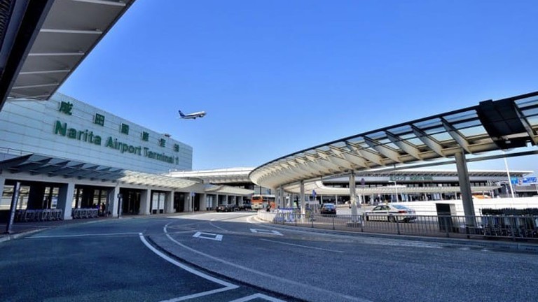 nu_hanh_khach