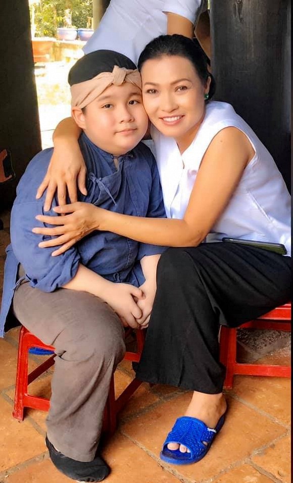 Hiện tại, Phương Thanh không chỉ đi hát mà còn tham gia gameshow và lấn sân sang lĩnh vực đóng phim cổ tích.
