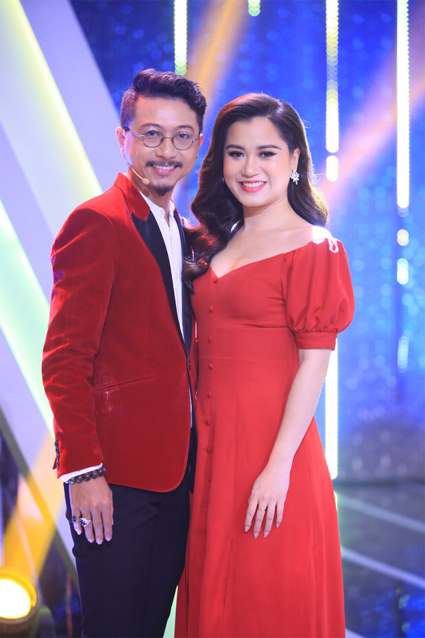 1555580782-429-dung-truoc-dan-trai-dep-lam-vy-da-lien-tiep-viechannelphotos-lam-vy-da-hua-minh-dat-1555553489-width1000height1501-1598937819317701423739