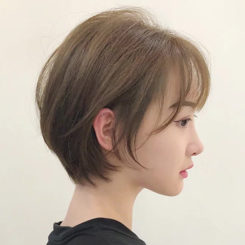 Thứ 2 là tóc tém ôm gáy