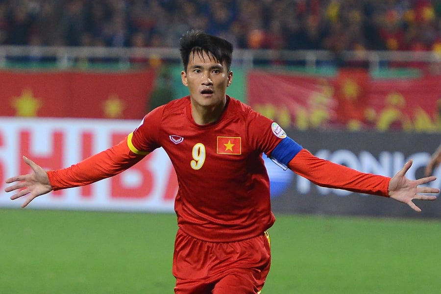 thuy-tien-keu-goi-binh-chon-cho-cong-vinh 2