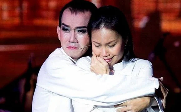 Mới đây, Cẩm Ly xúc động chia sẻ lại kỉ niệm với cố nghệ sĩ Minh Thuận. Cẩm Ly kể: 