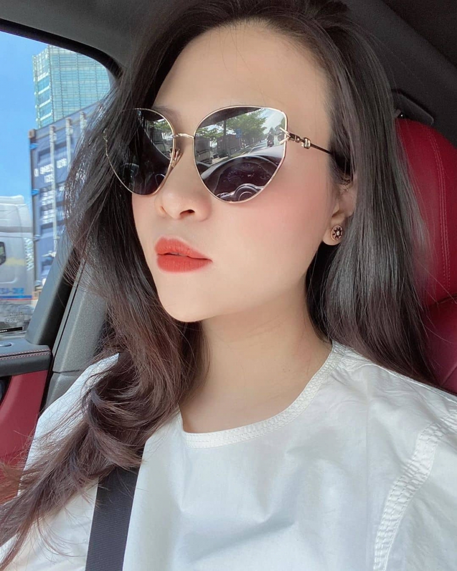 ba-xa-cuong-do-la-khoe-mat-hoa-da-phan-chang-dam-tin-day-la-lan-da-me-bim-sua-119740774_327037478507798_7752177637140401710_n--1-1600525695-710-width1080height1350