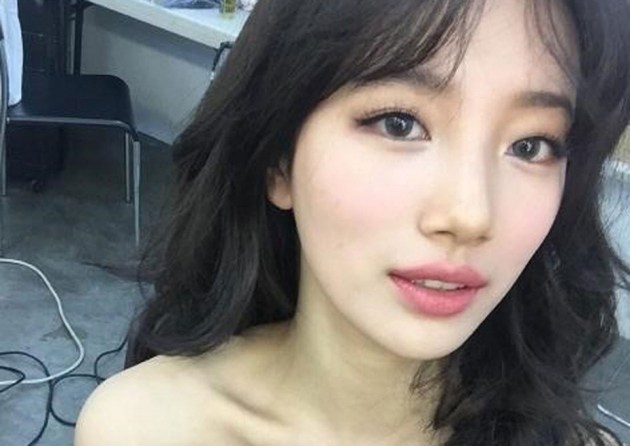 Tình đầu quốc dân - Suzy cũng vô cùng nổi tiếng với đôi mắt mí lót đầy sức hút của mình