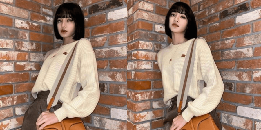 Sweater len mỏng màu be kết hợp cùng quần vải nâu sẫm