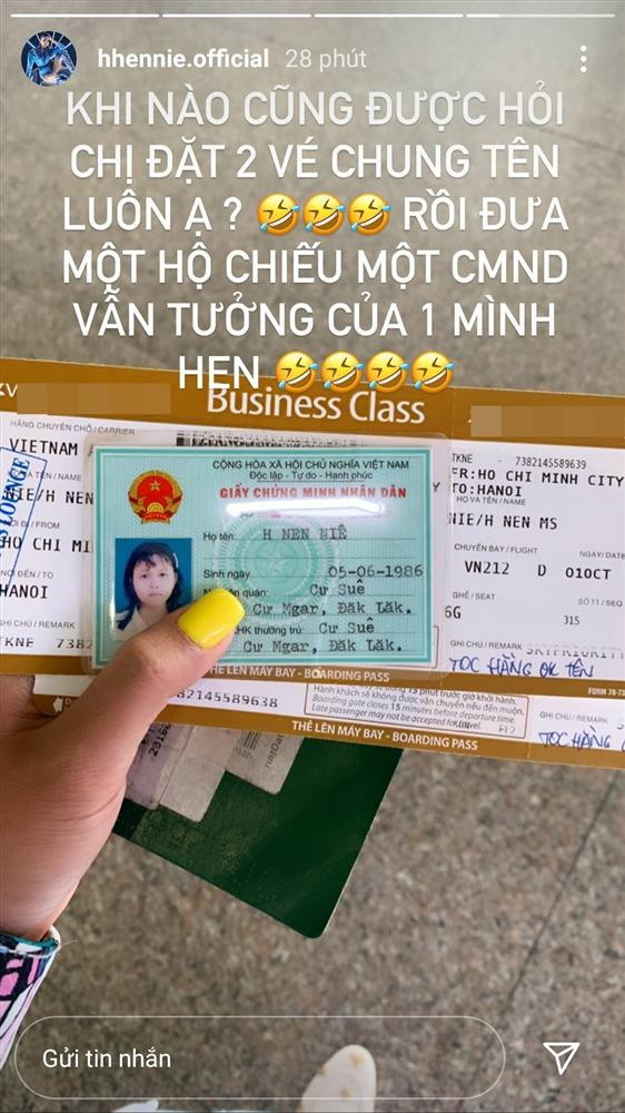 chung-minh-thu-cua-hennie 1