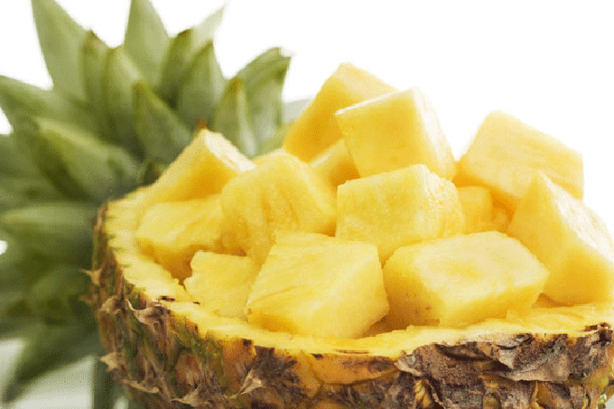 Phụ nữ mang thai ba tháng đầu không nên ăn dứa