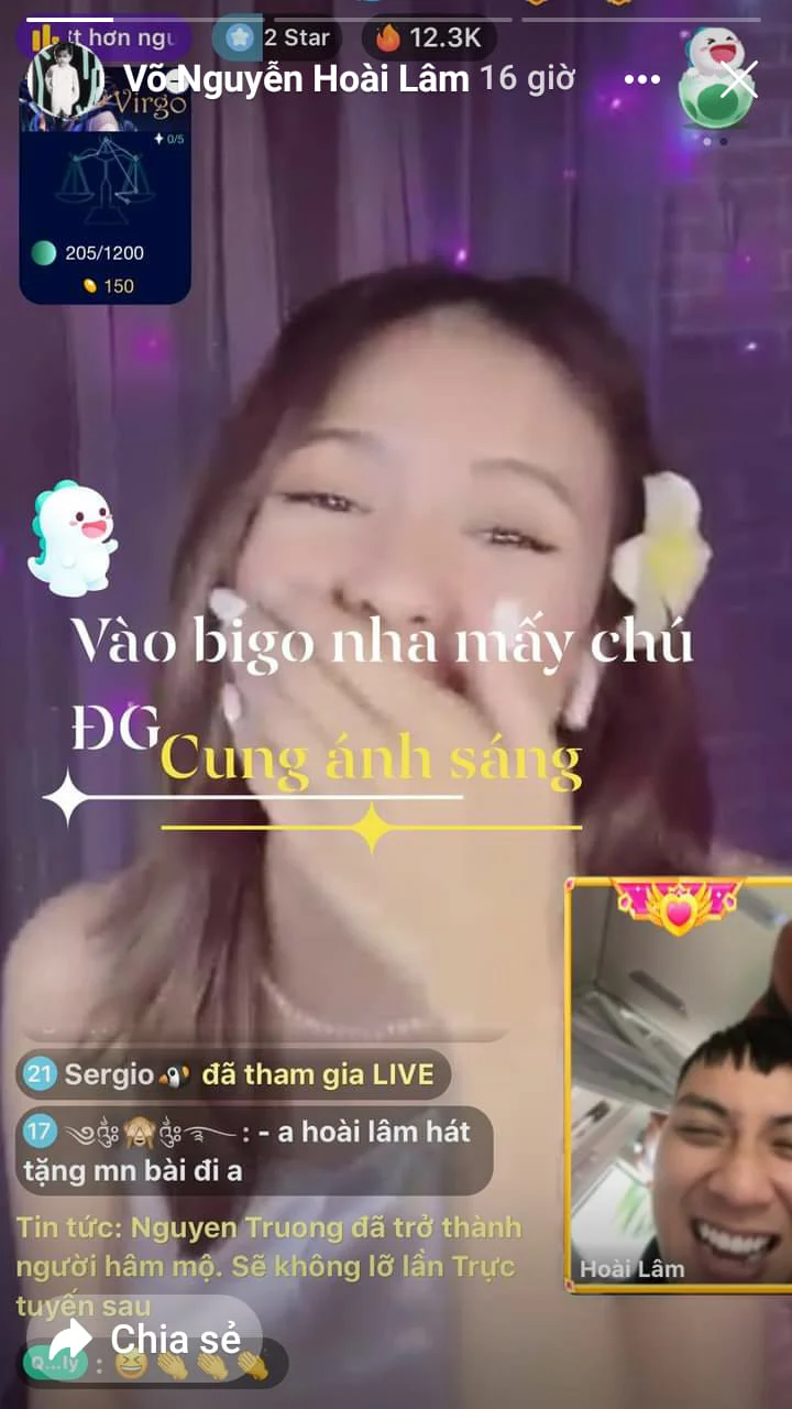 Vừa phủ nhận chuyện có bạn gái mới sau ly hôn, Hoài Lâm lại tiếp tục chia sẻ hình ảnh call video với gái lạ trên mạng xã hội. Chưa rõ cô gái trước đó bị dính tin đồn khi đi chơi ở Đà Lạt với cô gái này có phải là một hay không nhưng theo quan sát thì Hoài Lâm rất vui vẻ thoải mái khi trò chuyện với người này. Hoài Lâm đang phát trực tuyến trên 1 ứng dụng, có các fan vào tương tác. Tuy nhiên, nam ca sĩ chỉ chia sẻ hình ảnh cô gái này trên phần story trang cá nhân mà thôi. Sau ly hôn có vẻ Hoài Lâm có phần vô tư quá khi để lộ hình ảnh các cô gái lạ như vậy.