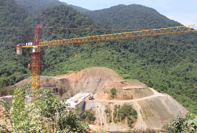 Tuyến đường 71 vào khu vực thuỷ điện rất hiểm trở (Ảnh: Người đưa tin)    