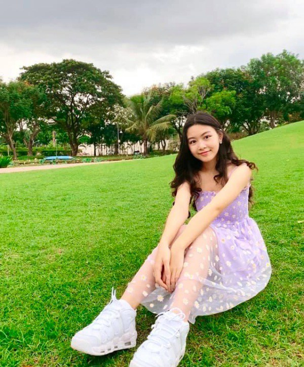 Nàng Lọ Lem thường diện những bộ cánh ngọt ngào, nữ tính