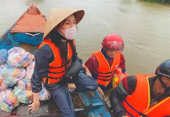 thuy-tien-va-cong-vinh-cuu-tro 2