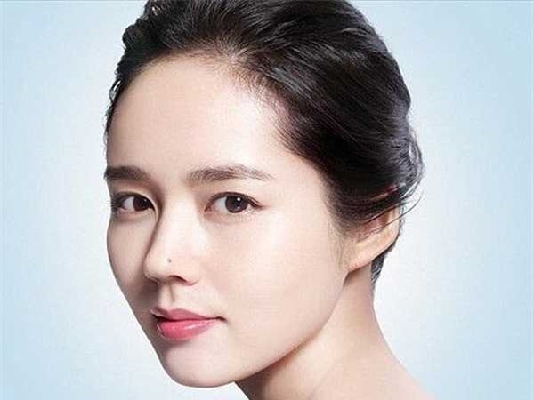 Phụ nữ tướng trán cao vô cùng thông minh