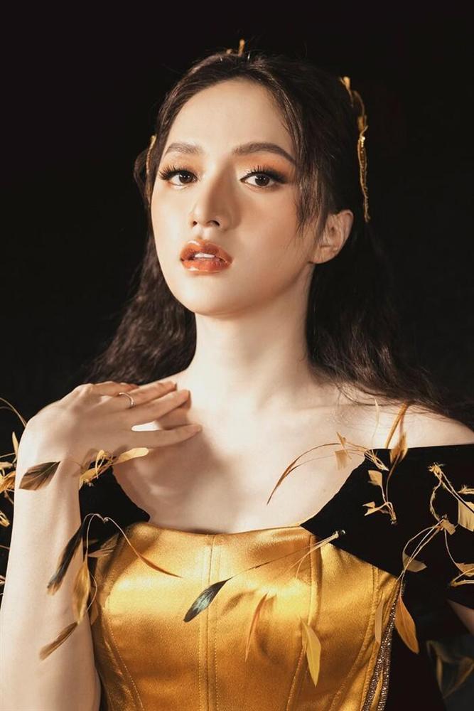 huong-giang-xoa-ten-danh-sach-khach-moi 3
