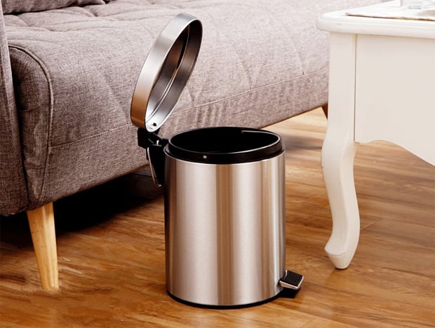 Đặt thùng rác sai phong thủy ảnh hưởng sức khỏe gia chủ