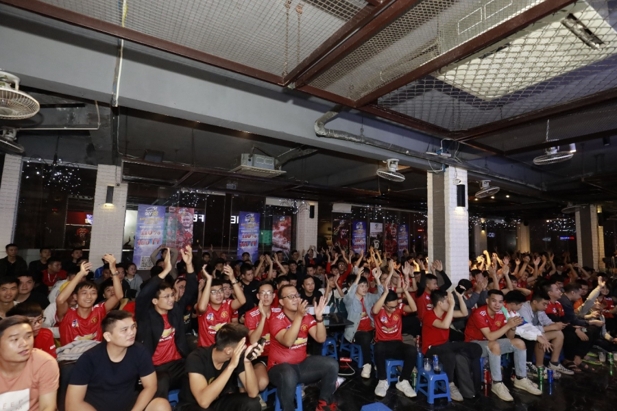 Không khí của 500 Fan MU trước buổi Offline.