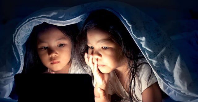Trẻ thức khuya sức đề kháng giảm đi 