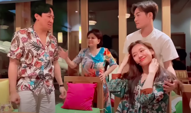 Hari vẫn tỉnh bơ giữa sự việc.