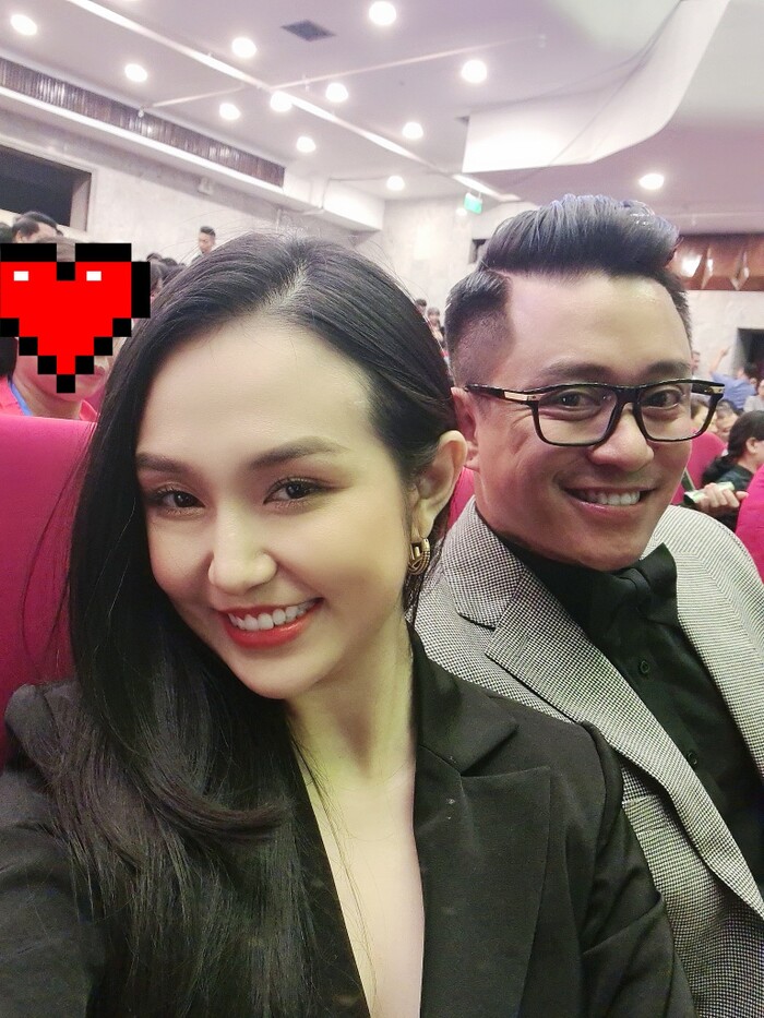 Tuấn Hưng cũng từng chia sẻ Shbet16 chơi game trực tuyến của anh vui vẻ và hạnh phúc đều bắt nguồn từ bà xã Hương Baby.