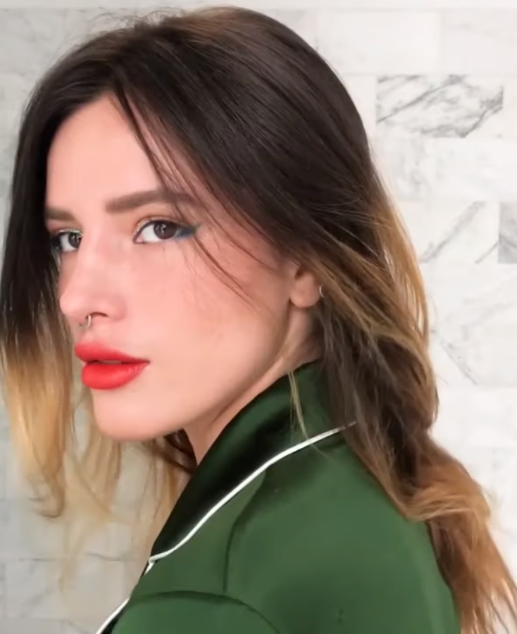 Bella_Thorne_for_Vogue_2019_03