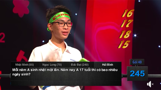 Thí sinh Hải Bình bối rối sau khi nghe câu hỏi và đưa ra 5 đáp án liên tục là 16, 17, 18, 15, 17. Tất cả đều là đáp án sai bởi mỗi năm A chỉ có duy nhất một ngày sinh nhật.