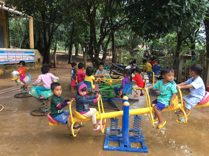 Học sinh mầm non đã quay trở lại trường (Ảnh: NLĐ)