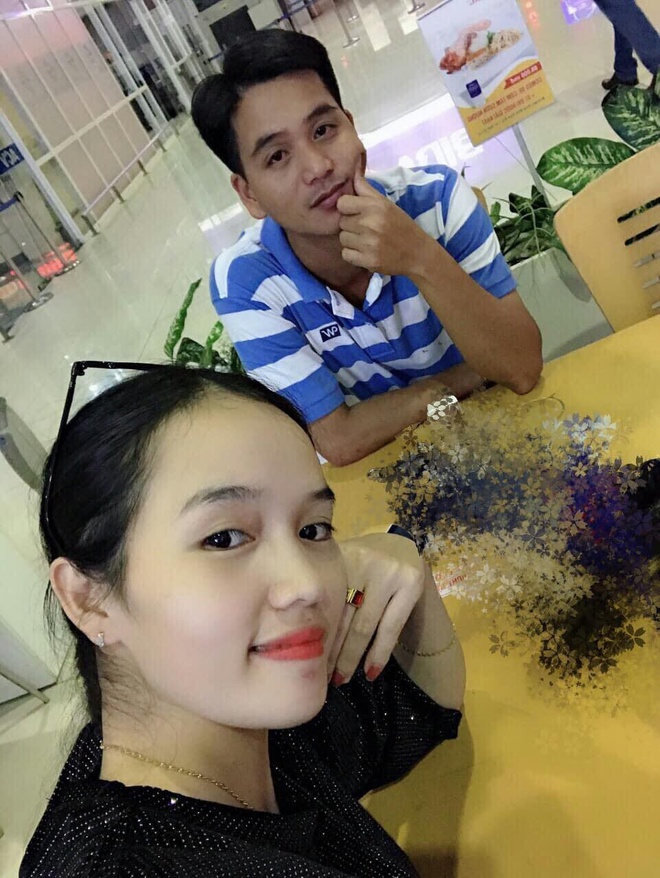 Sau một thời gian trò chuyện, làm quen, hai người chính thức yêu nhau.