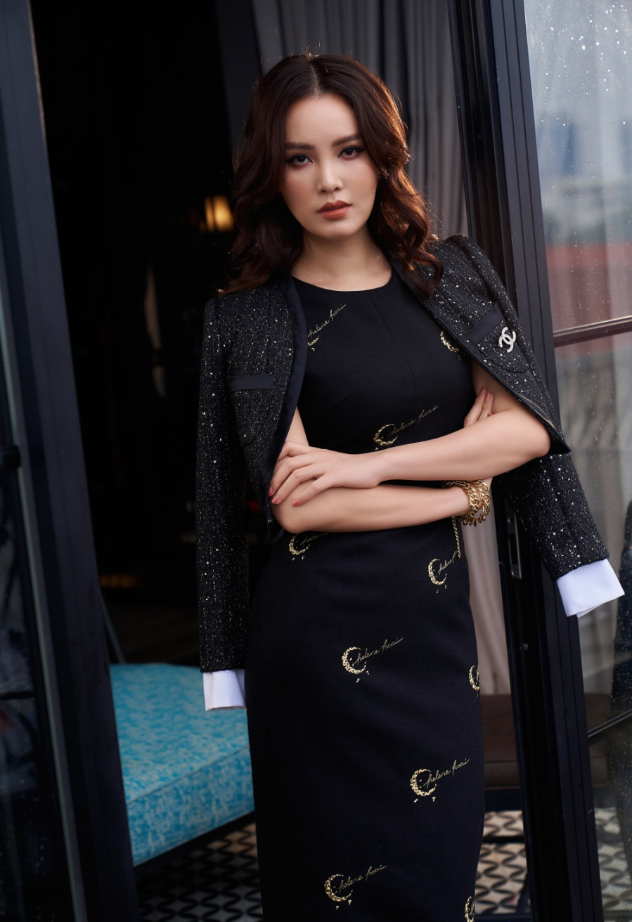 a-hau-thuy-van 3