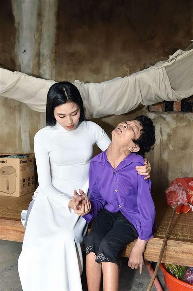 trang-tran-ao-dai 2