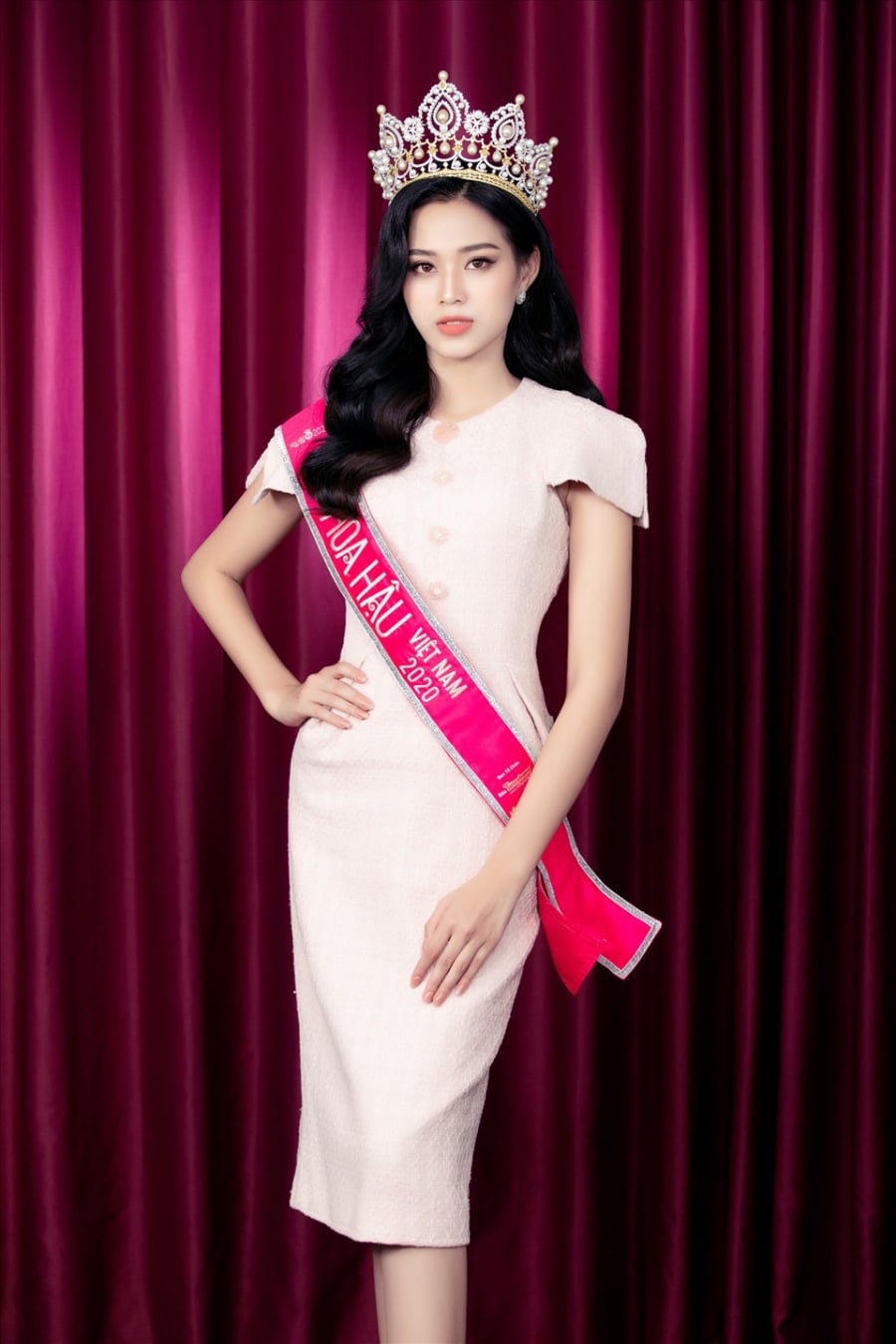 Hình ảnh trước đó của Đỗ Thị Hà với nhan sắc xinh đẹp hơn.