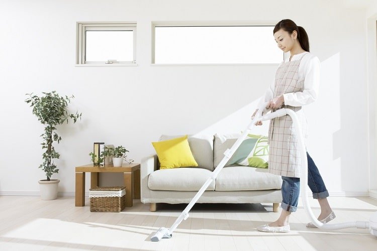 Thường xuyên lau dọn phòng khách, nhà bếp, phòng ngủ