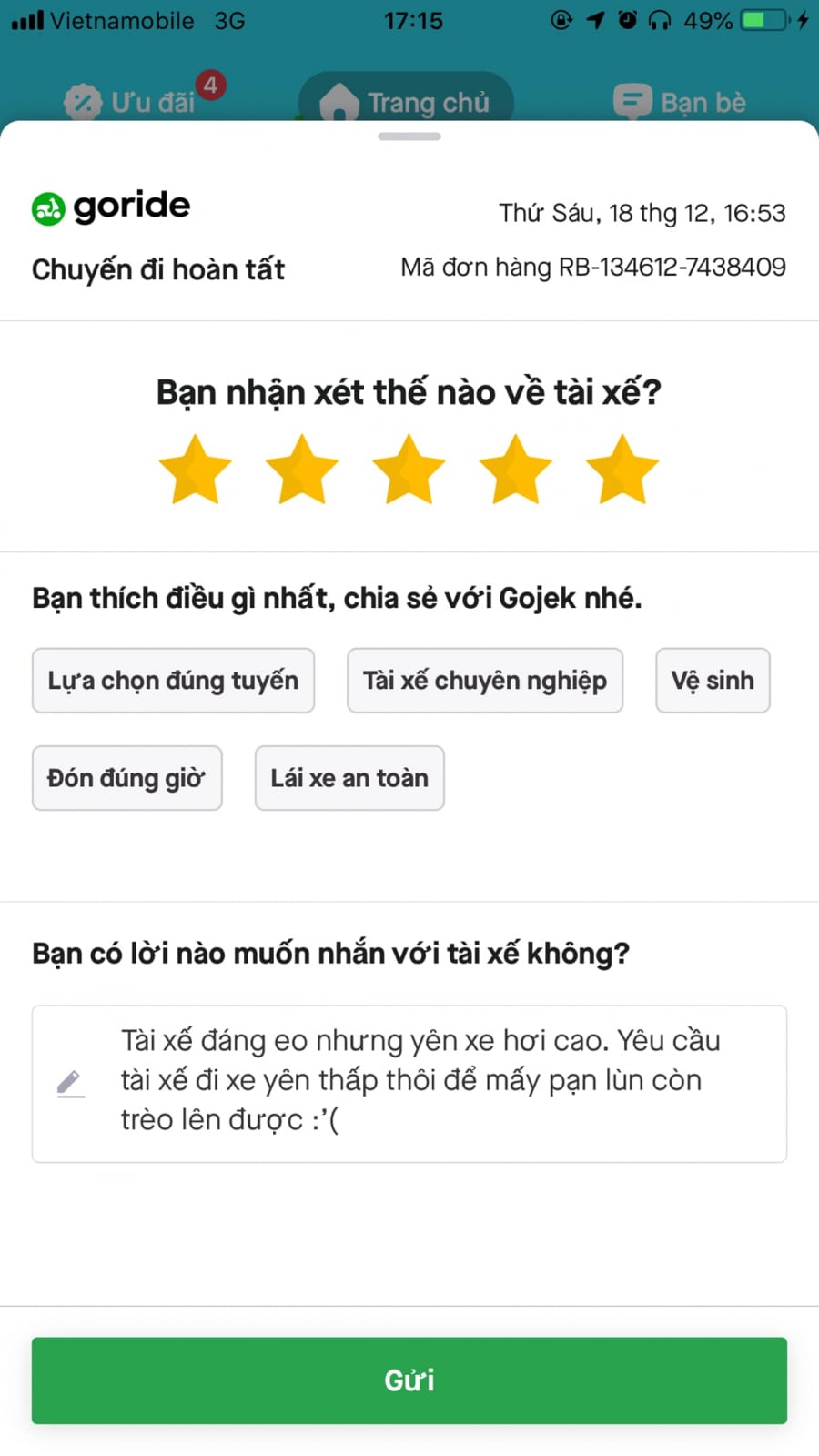 Vì anh chàng quá cute nên cô gái đã dành tặng 5 sao cho chuyến hành trình