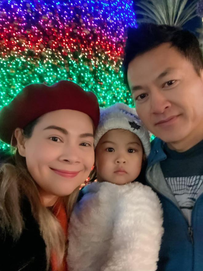 Thanh Thảo hết mực cưng chiều và luôn cho con gái đi cùng trong các chuyến lưu diễn hay du lịch từ khi mới 3 tháng tuổi.