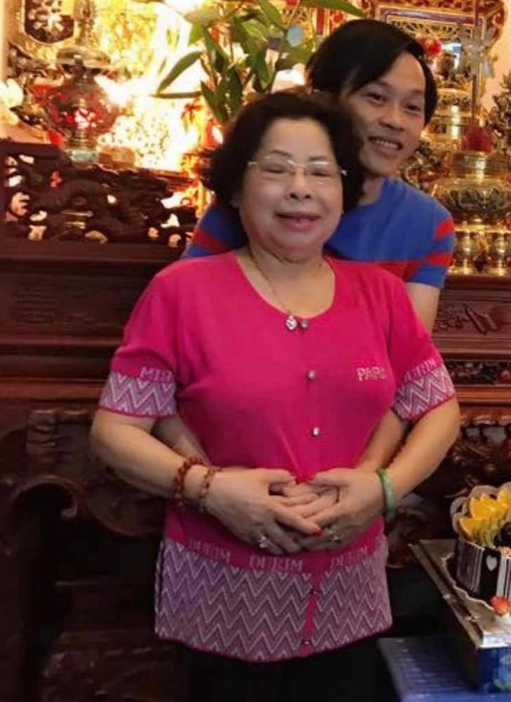 hoai-linh-01