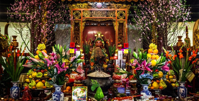 Không cát trong bàn thờ