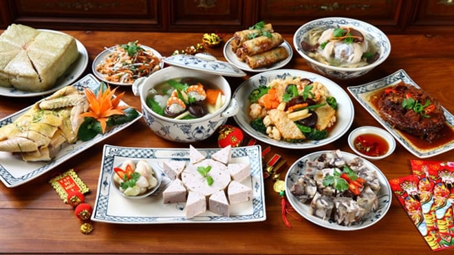 van-khan-cung-hoa-vang-01