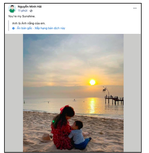 Đúng dịp Valentine năm nay (14/2), bạn trai đại gia của Hoà Minzy chính thức công khai hình ảnh đầu tiên của con trai đầu lòng. Khoảnh khắc cực dễ thương của Hoà Minzy và con trai trên biển nhanh chóng gây sốt thay cho lời thừa nhận cả hai đã kết hôn và có con. Bạn trai dành tới 2 mẹ con Hoà Minzy câu nói cực ngôn tình: 