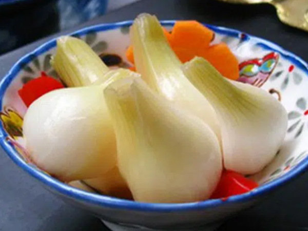 5-khong-can-nho-khi-an-mon-dua-hanh-ngay-tet-de-khong-phai-doi-mat-voi-benh-da-day-benh-ung-thu--2021-02-12-22-56